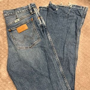 Wrangler 626 High Rise Bootcut Jeans